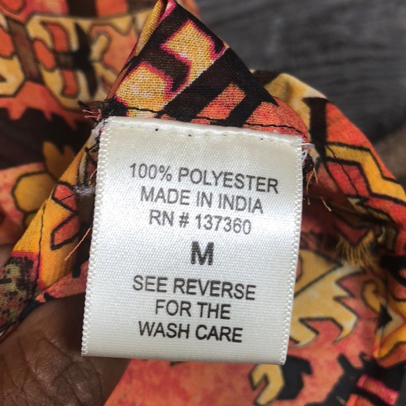 Truth | Aztec Print Top | M
” - Picture 7 of 8